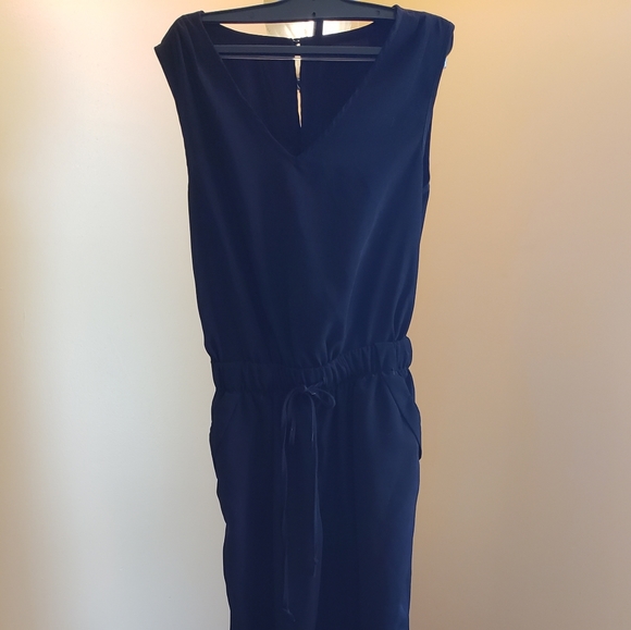 V neck ,Straight leg,short sleeve jump suit - Picture 4 of 5